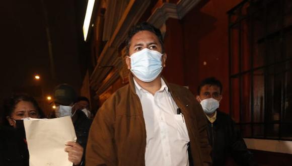 El congresista José Cueto solicitó información sobre presunto resguardo al secretario general de Perú Libre, Vladimir Cerrón. (Foto: GEC)
