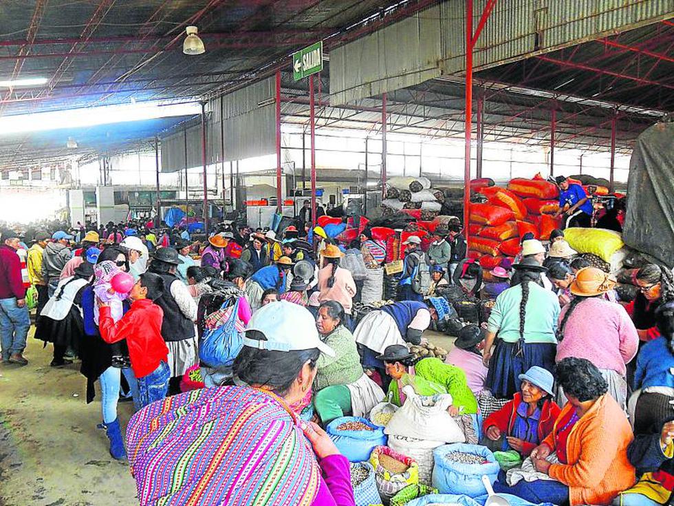 Escandaloso comercio informal amenaza a Huancayo 