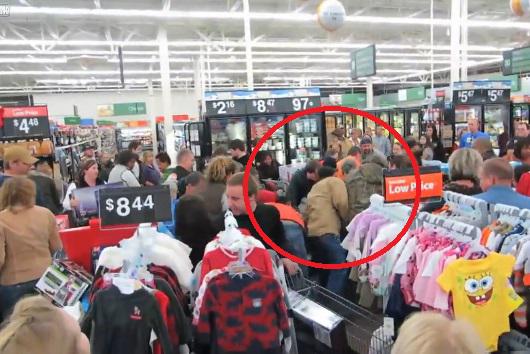 Black Friday: A golpes por conseguir las mejores ofertas