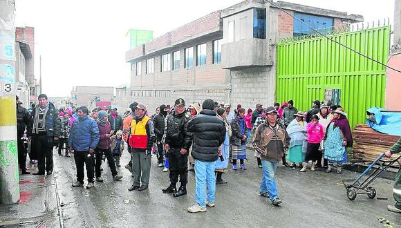 ​Puno: pobladores dan ultimátum a dueños de cantinas en Ananea y Rinconada