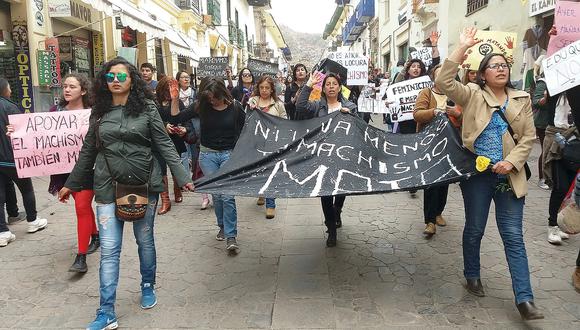 Mujeres marchan en Cusco contra el feminicidio (VIDEO)