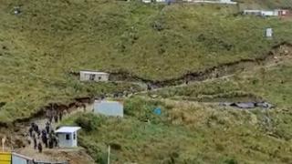 Comuneros bloquean campamento minero en Sina