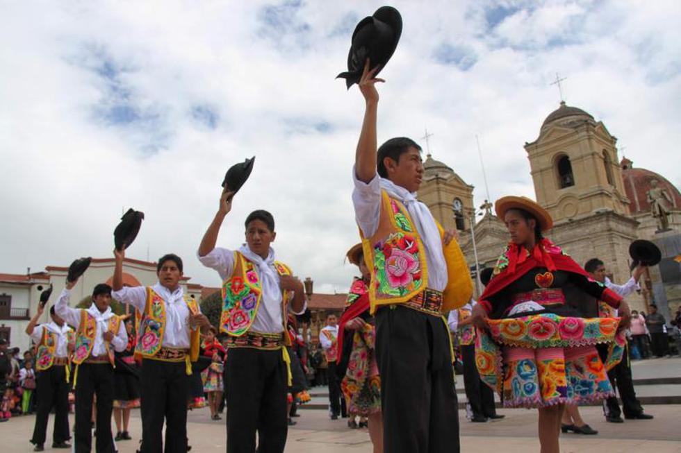 Contrapunto del Huaylarsh: Derroche de energía y vigor  