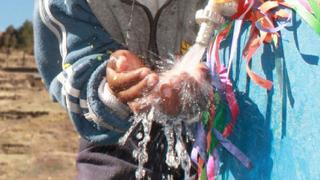 Con agua clorada pobladores buscan evitar la desnutrición en Huancavelica