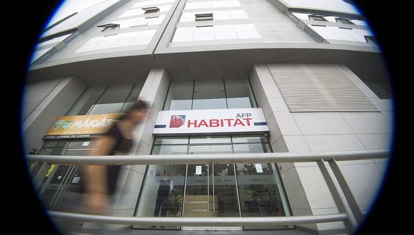 AFP Habitat dio a conocer cuál será el cronograma para que sus afiliados puedan retirar hasta S/ 17,600 de sus fondos.  (Foto: GEC)