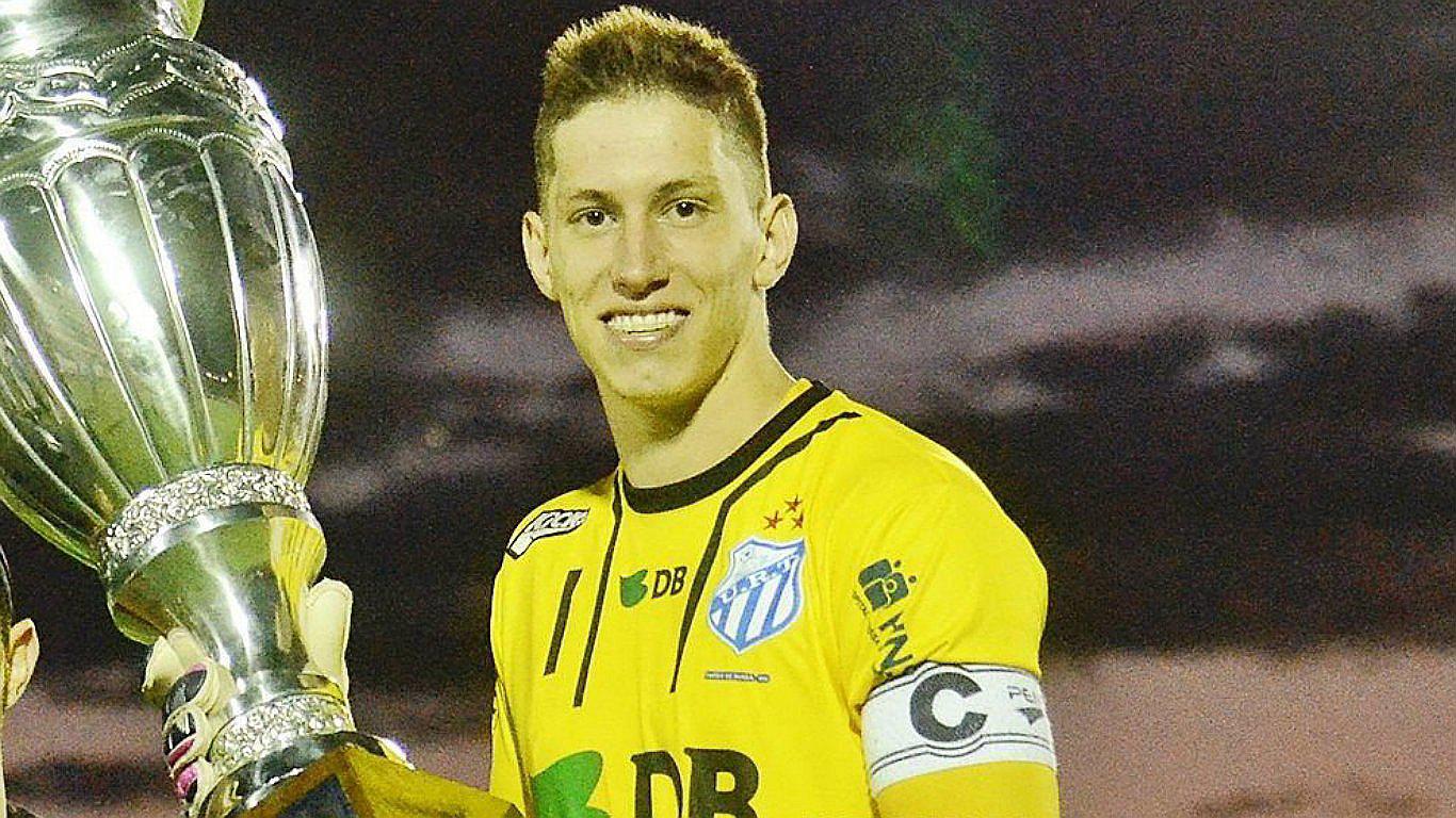 Chapecoense: portero Jackson Follmann llegó a Sao Paulo y es ingresado en hospital