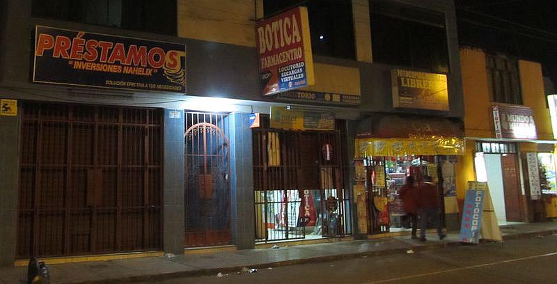 Pistoleros se llevan botín de 11 mil soles en asalto a botica