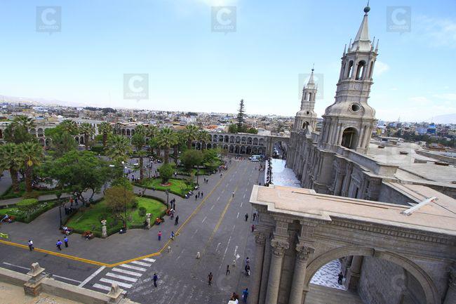 Usuarios ya pueden recorrer museos e iglesias a través de Google Maps