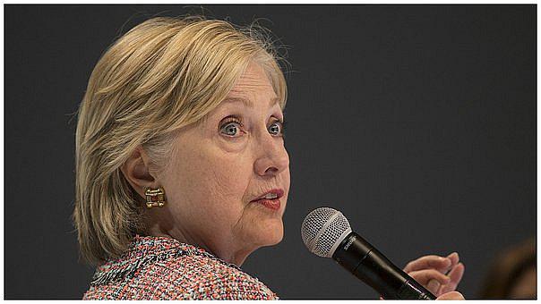 Hillary Clinton: FBI descubre 15.000 correos más de candidata demócrata vinculados a su escándalo