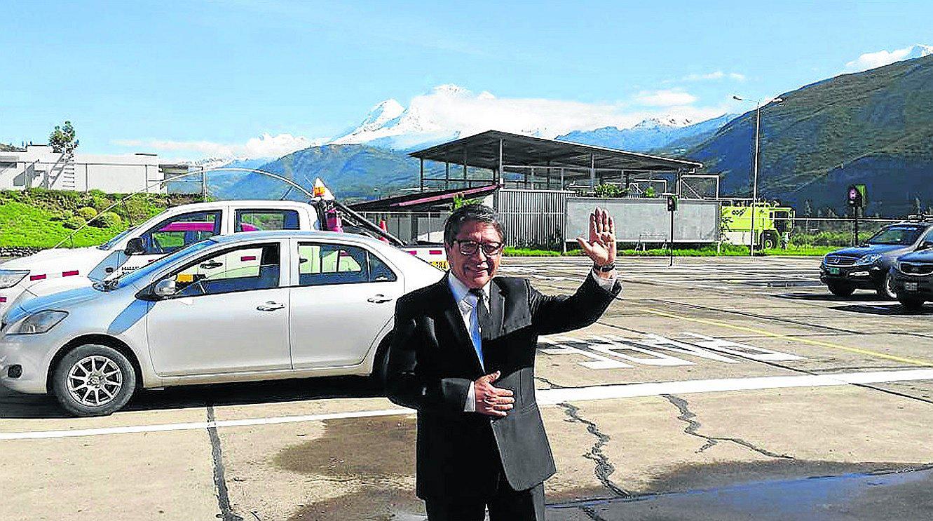 Ciro Castillo asume Dirección Regional de salud de Áncash 