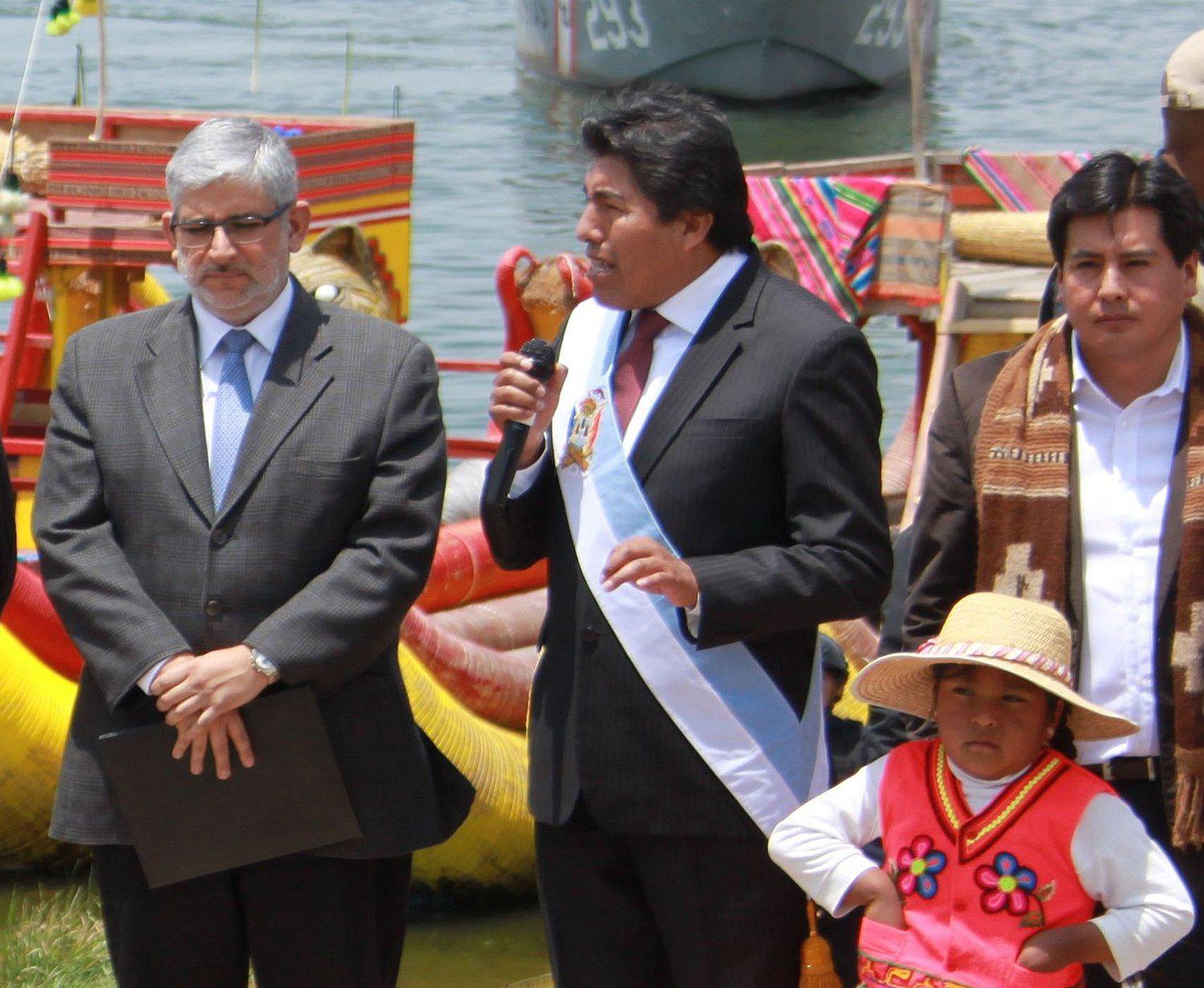 Alcalde de Puno deja mal parado a gobernador