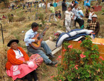 Fiesta popular por Todos los Santos