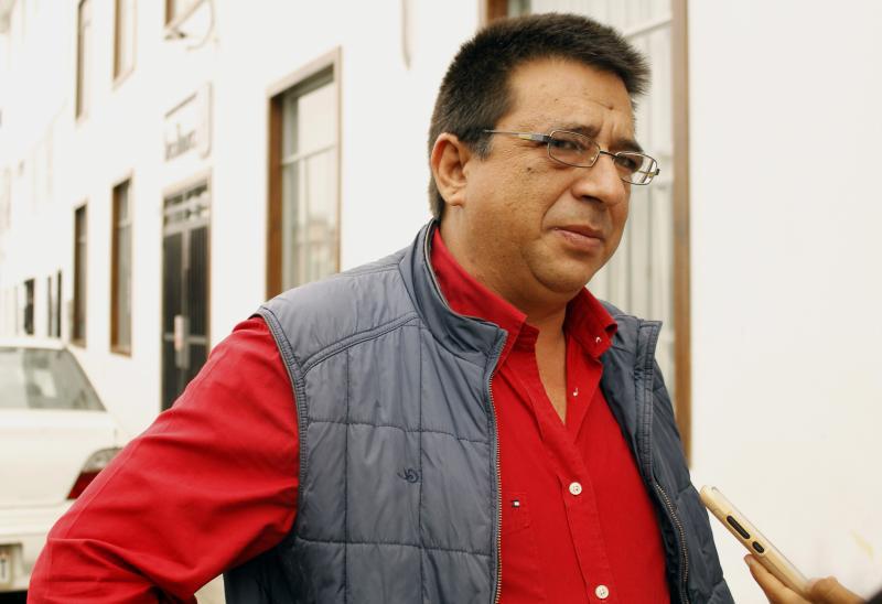 Asaltan a candidato Rolando Alarcón 