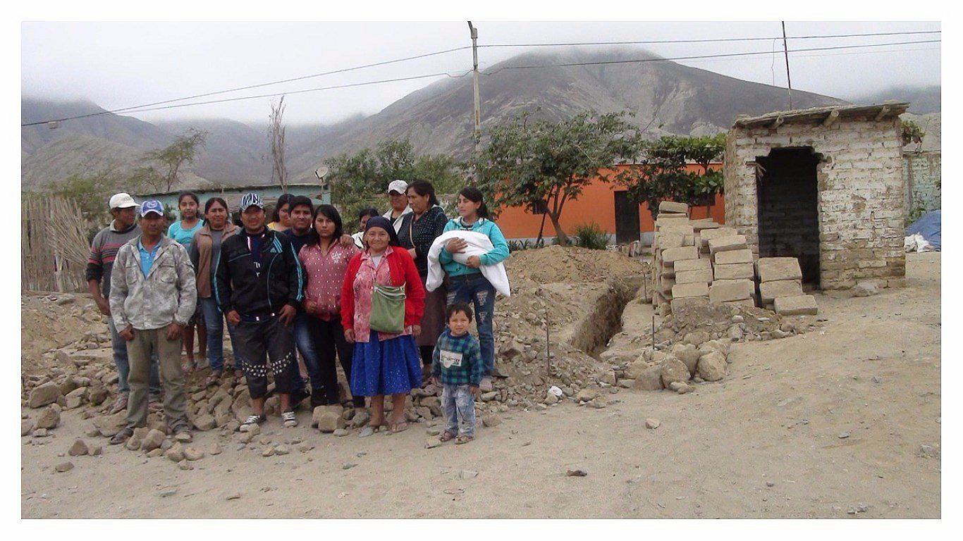 Casma: Moradores de Mojeque construyen su posta satélite 