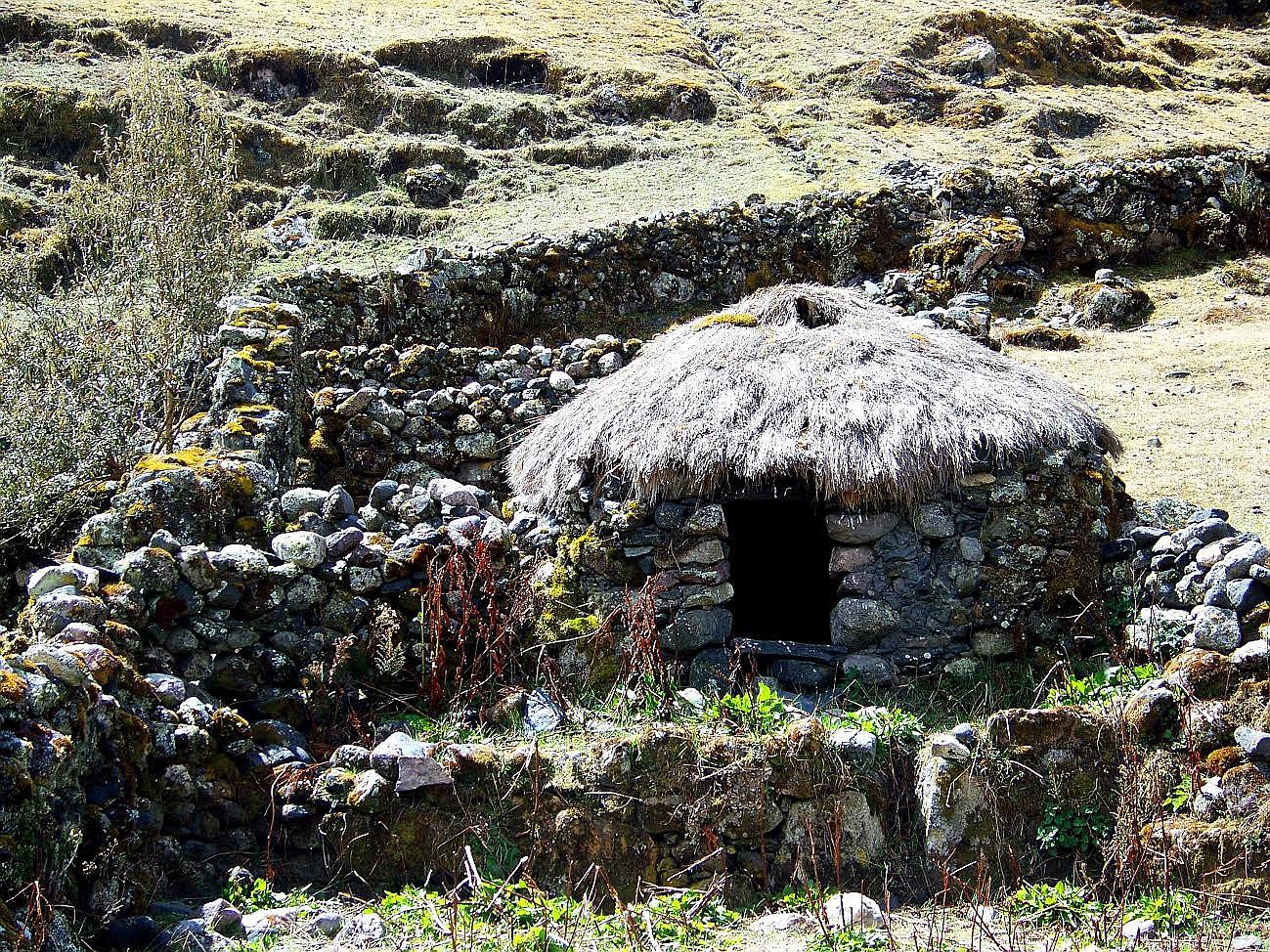 Complejo Arqueológico de Pitumarca, belleza natural, arquitectonico e histótico