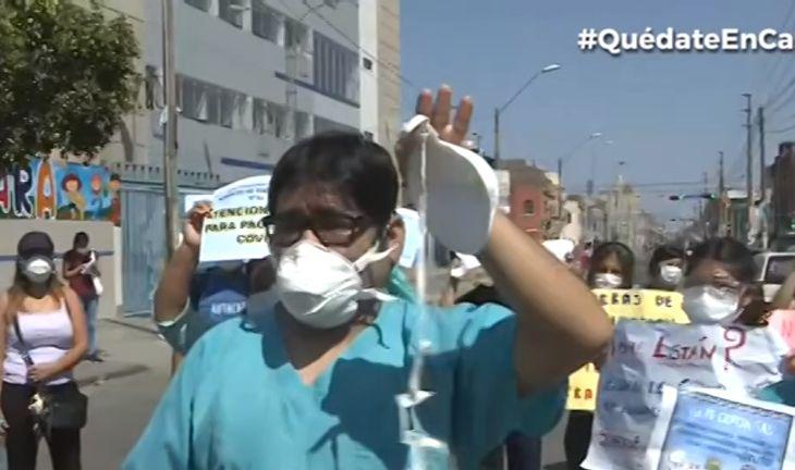 Trabajadores de área de Emergencia demandan mejoras laborales y exigen equipos de protección personal (EPP) en el marco de la emergencia sanitaria decretada para frenar el coronavirus. (Captura: Canal N)