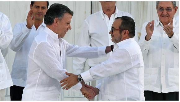 Jefe de las FARC "felicita" al presidente Juan Manuel Santos por premio Nobel de la Paz