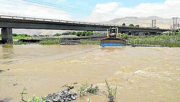 Inician trabajo de reforzamiento de diques y defensas ribereñas en Camaná