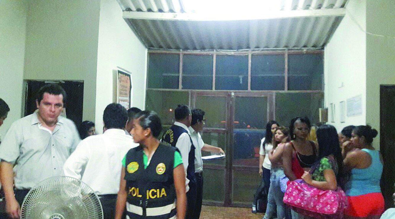 Tumbes: Deportan a 16 meretrices del night club “Las Gatitas” 