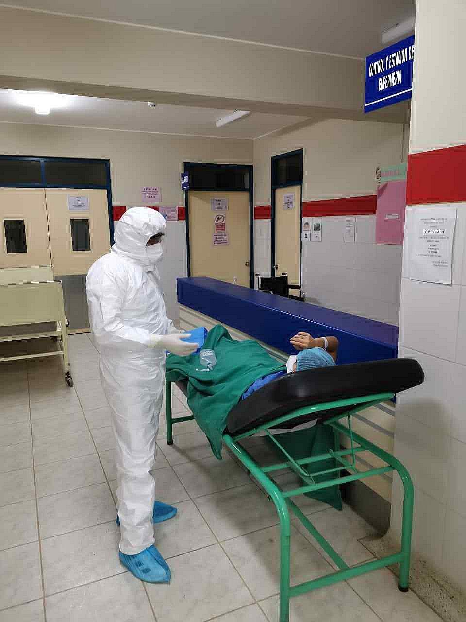 Paciente con coronavirus fue operada de una peritonitis aguda 