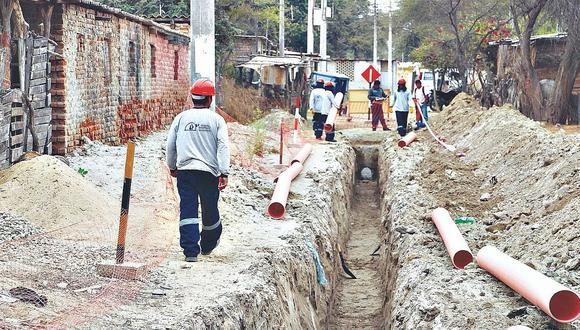 Contraloría también evidenció retrasos en obras de agua y alcantarillado en Chorrillos, San Juan de Miraflores y Surco. (Foto referencial: GEC)