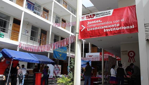 Se cierran cinco carreras en la Universidad Alas Peruanas-filial Ayacucho 