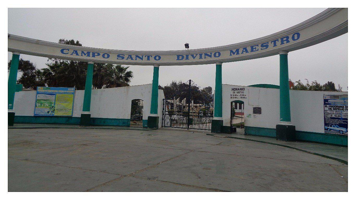 Chimbote: Fumigan Camposanto "Divino Maestro" para evitar dengue 
