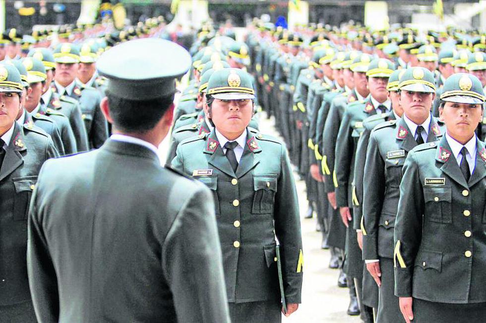 393 policías egresan en la ciudad de Huancayo