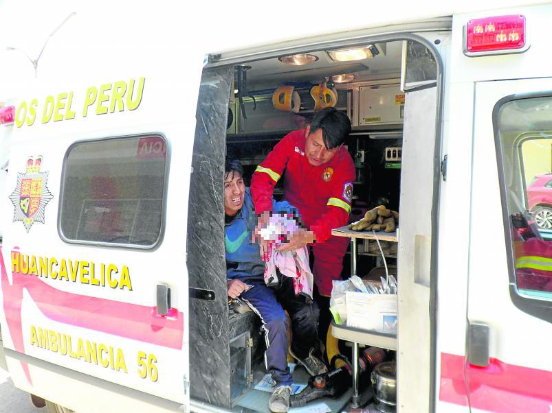 Casi pierde la mano al cortarse con amoladora 