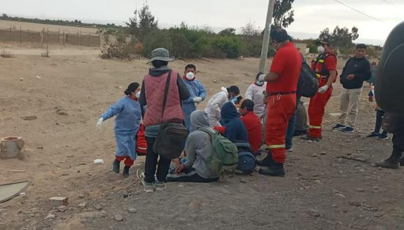 Heridos fueron evacuados en ambulancias de cuatro compañías de bomberos. (Foto: Difusión)