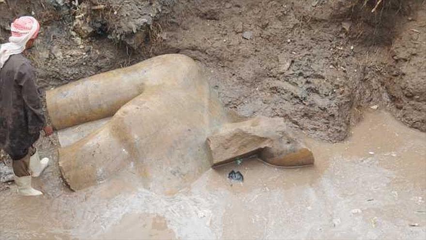 Egipto: Hallan del barro estatuas de faraones del siglo XIX [FOTO]