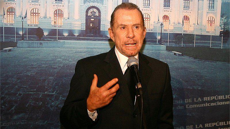 Ricardo Belmont: "No me animen tanto porque me veré obligado a ir al debate"