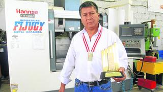 Hugo Atencio emprendió su negocio con solo 100 dólares y alcanzó el éxito