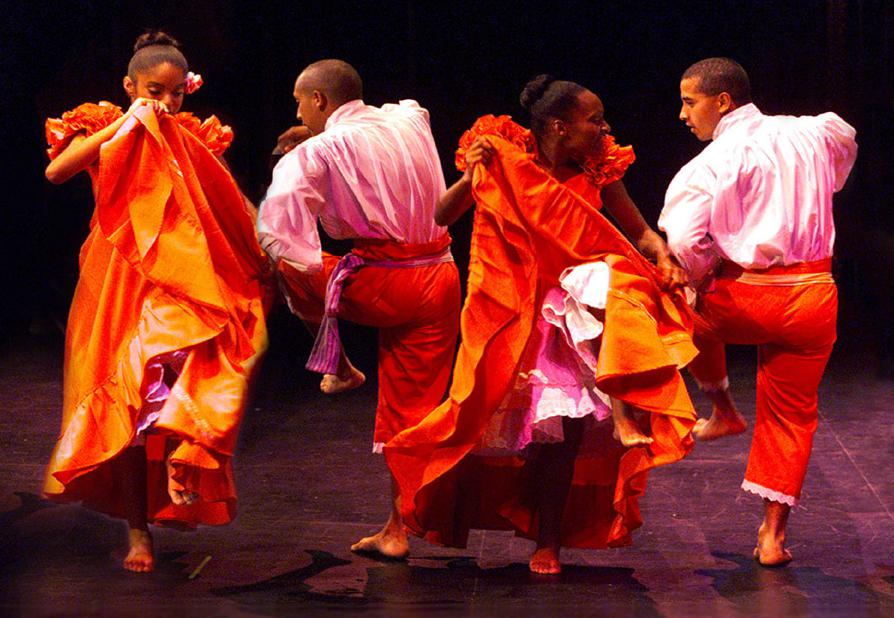 Día de la Canción Criolla: Mañana habrá festival en el Circuito Mágico del Agua 