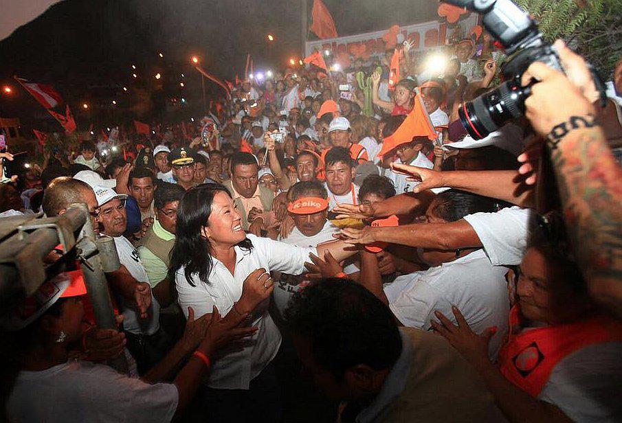 Keiko Fujimori promete seguro y pensión para pescadores artesanales