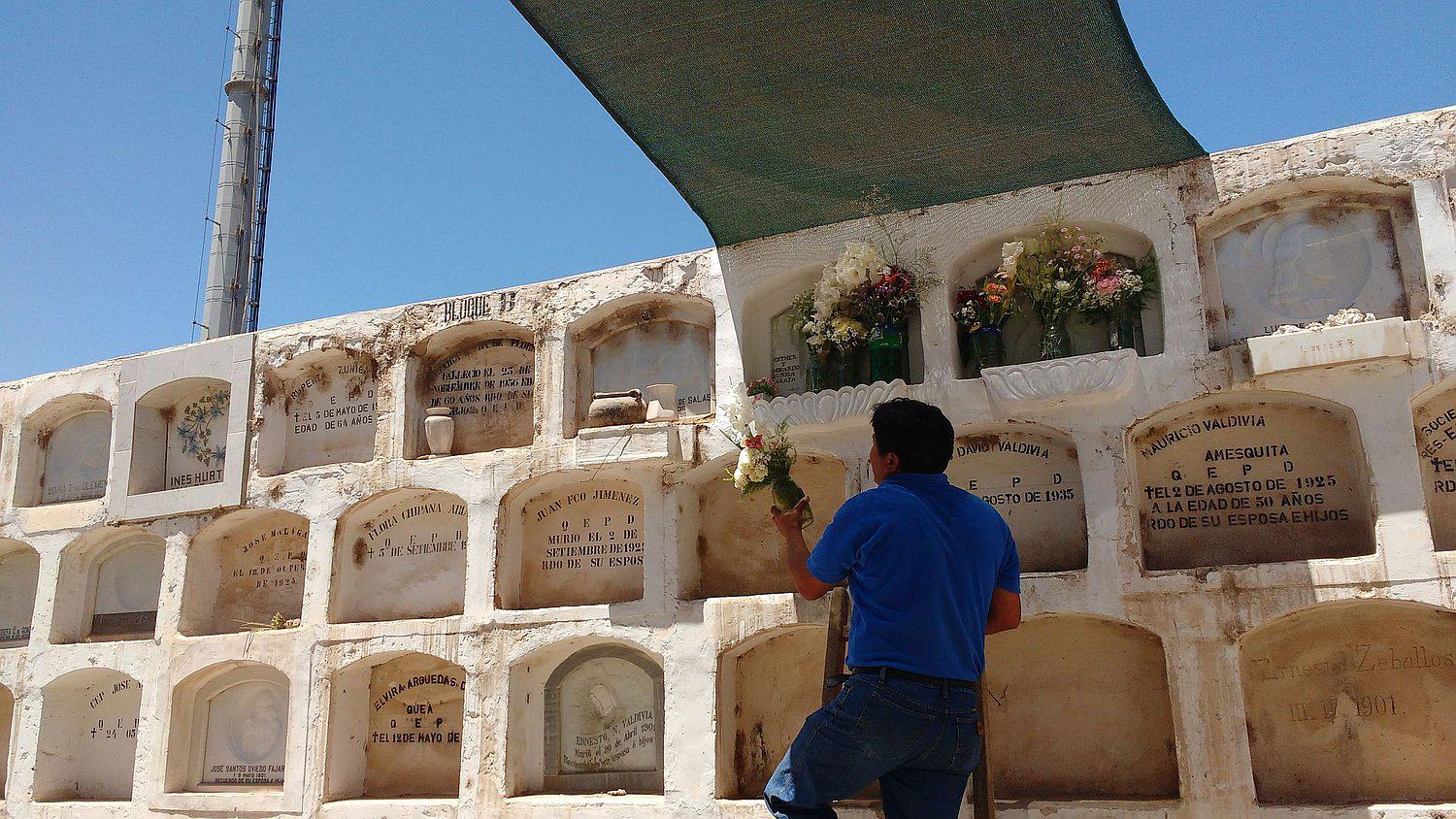 Día de los Muertos: En Moquegua rezan a hermanitos que fueron asesinados en 1936