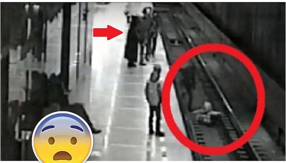 Mira el arriesgado rescate de niño que cayó a vías de metro y quedó atrapado (VIDEO)
