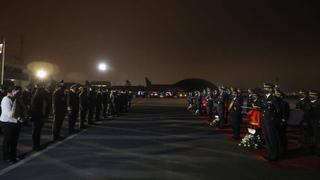 Reciben en Lima con honores militares a miembros de la FAP que murieron tras caída de helicóptero en Bagua