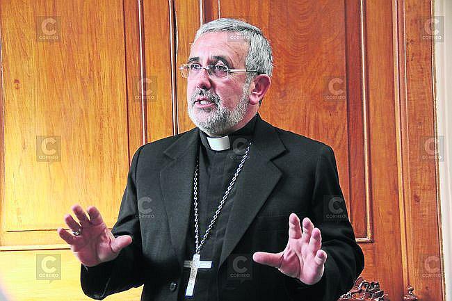 Para arzobispo de Arequipa, se quiere promover las relaciones sexuales