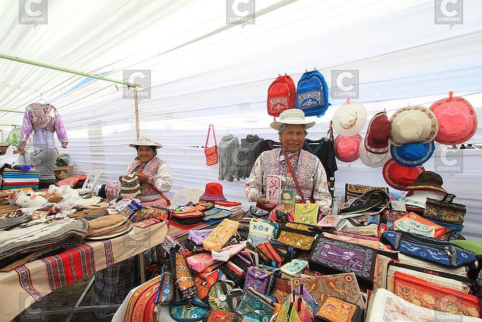 Caylloma ofrece sus productos y tradiciones en "Festicolca" (FOTOS)