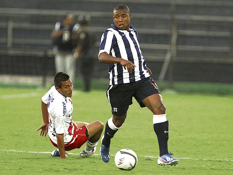 Jorge "Coco" Bazán se acerca al Inti Gas