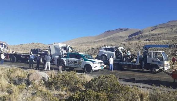 El conductor de la camioneta, fue trasladado por agentes de la Policía de Carreteras a la clínica San Pablo en Arequipa. (Foto: Difusión)