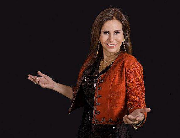 Julie Freundt celebra 30 años de vida artística en el Gran Teatro Nacional 