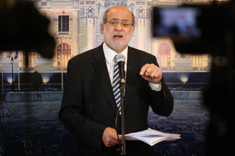 Abugattás pide que Perú corte relaciones con Israel por ataque a Palestina