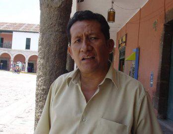 "Urquizo es hábil pero oportunista"