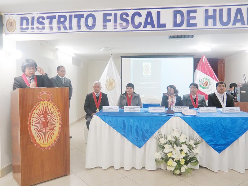 Inician año fiscal en Huancavelica