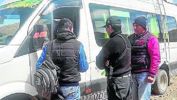 Puno: hombres armados asaltan bus interprovincial con destino a Sina