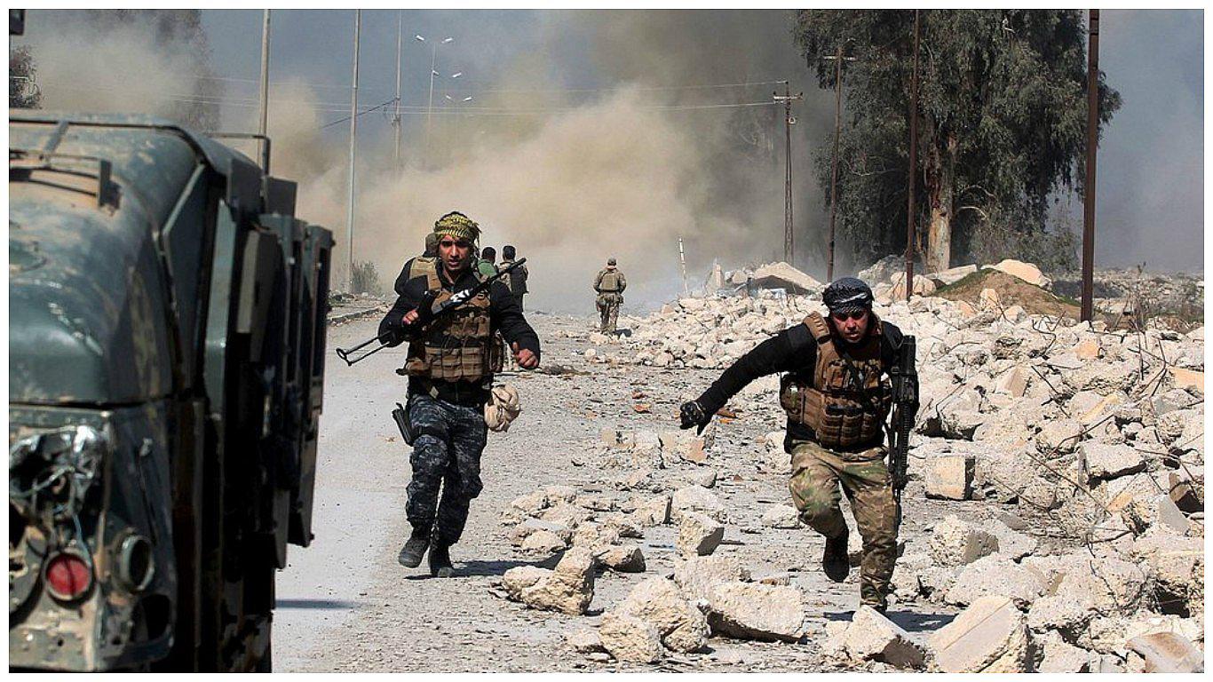 Irak: Ejército arrebata al Estado Islámico importante sede de gobierno y el museo de Mosul