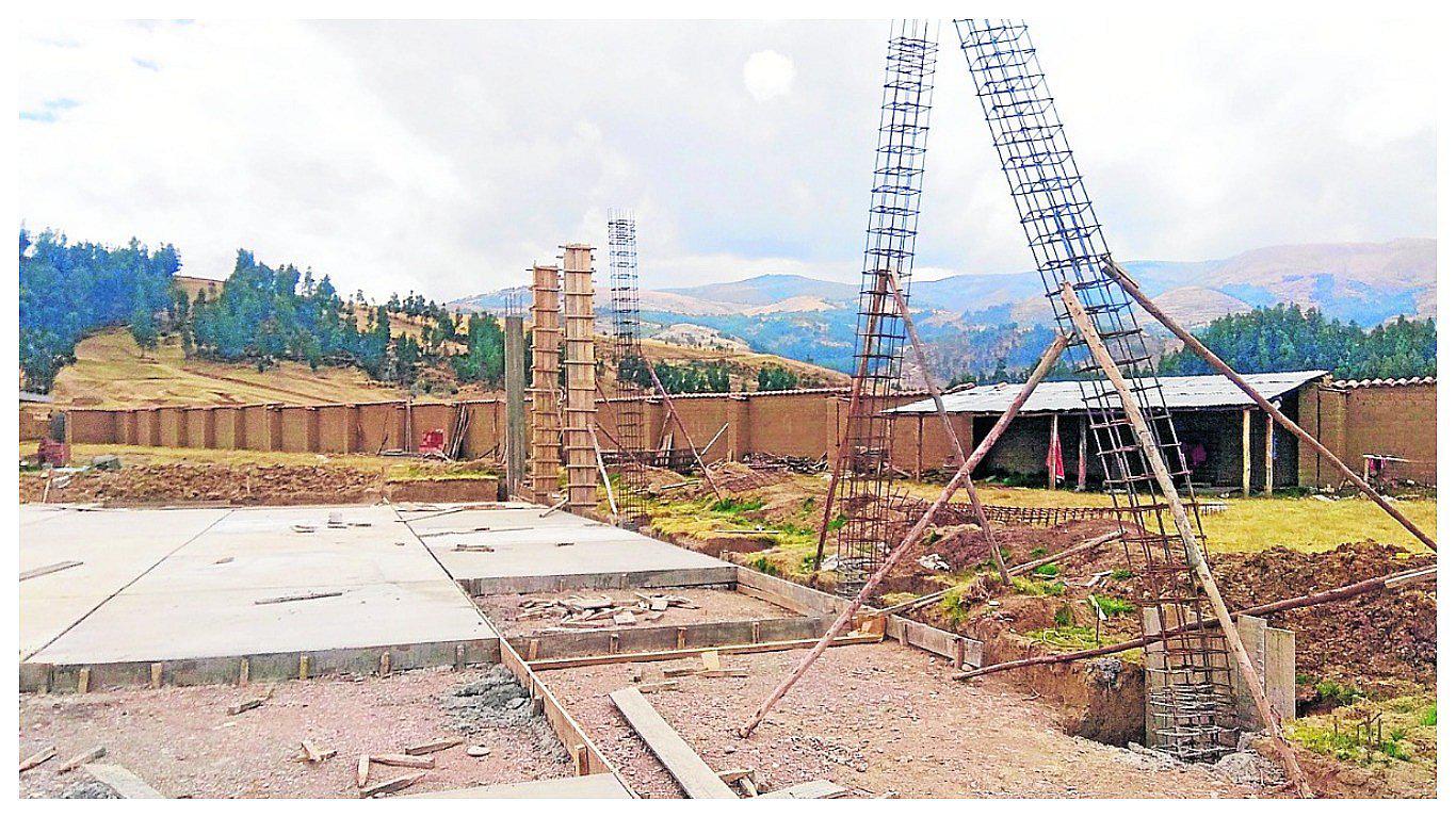 ​Regidores de El Tambo fiscalizan obras que lucen abandonadas