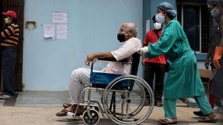 Coronavirus: India anuncia multimillonaria ayuda para el sector sanitario ante devastadora segunda ola 